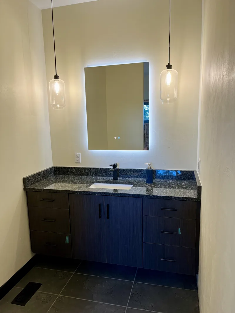 Contemporary kitchen & baths — custom cabinetry by Cozzens Cabinets, photo 5