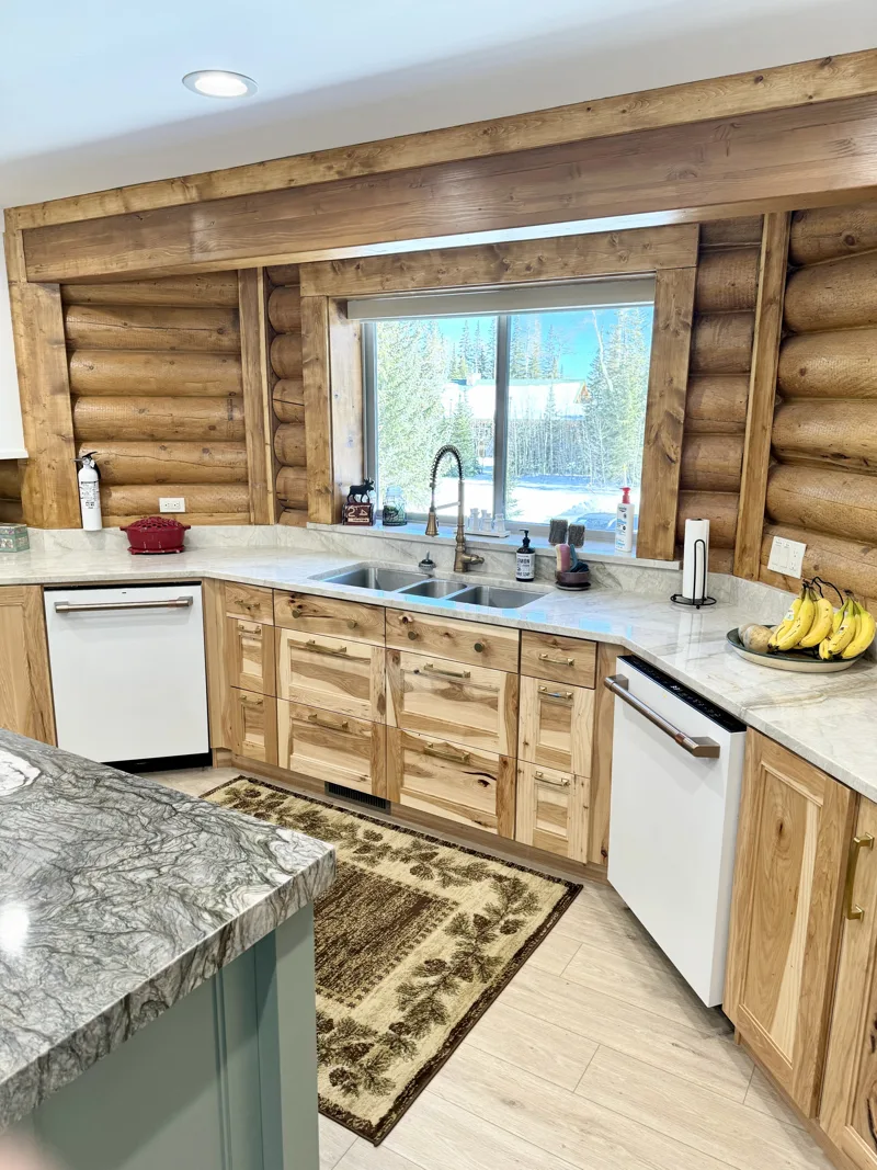 Green island & hickory kitchen — custom cabinetry by Cozzens Cabinets, photo 5