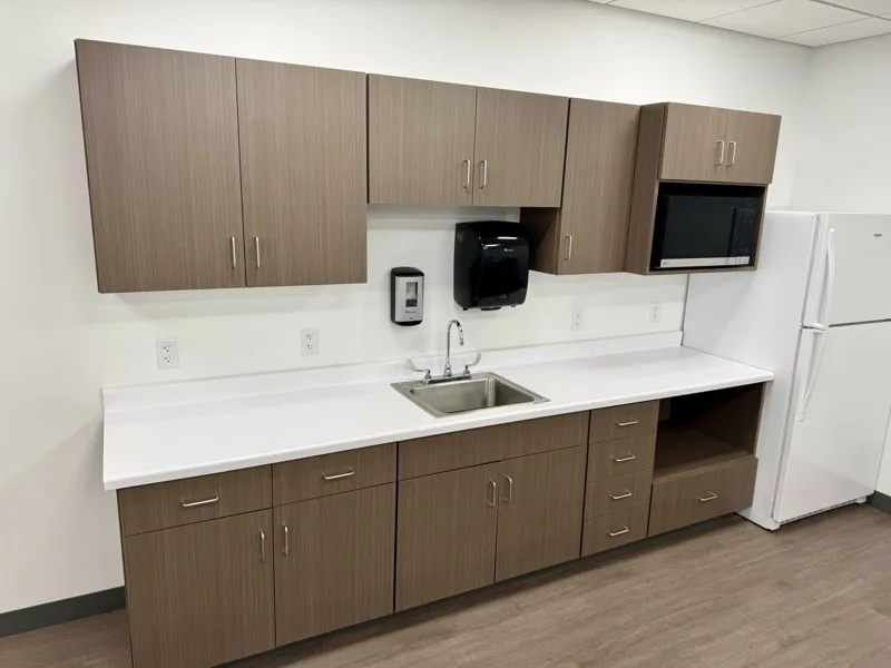 Hyundai dealership — custom cabinetry by Cozzens Cabinets, photo 5
