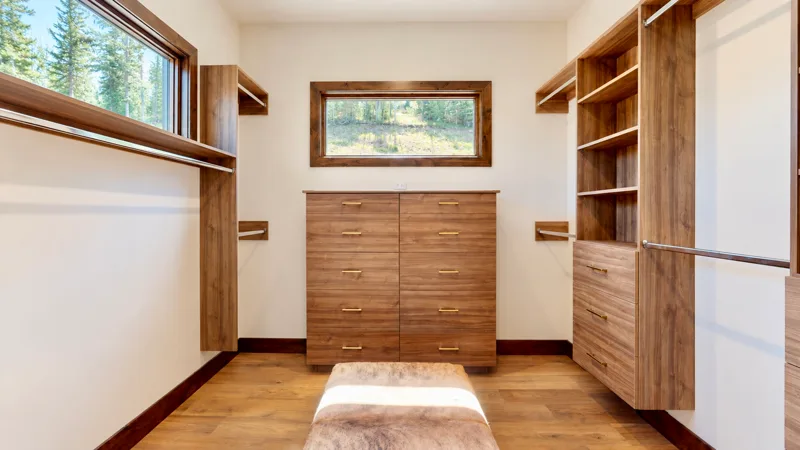 Knotty Alder Parade Home — custom cabinetry by Cozzens Cabinets, photo 6