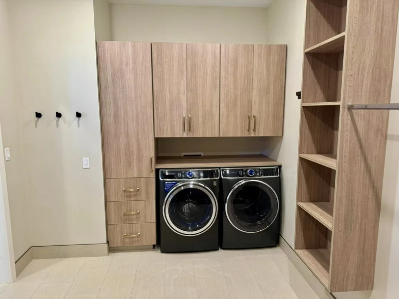 Rift oak island kitchen — custom cabinetry by Cozzens Cabinets, photo 18
