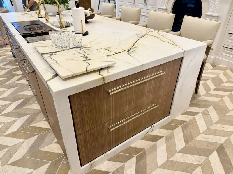 The Salon House — custom cabinetry by Cozzens Cabinets, photo 2