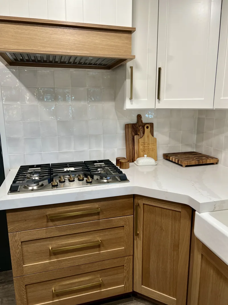 White oak farmhouse kitchen — custom cabinetry by Cozzens Cabinets, photo 10