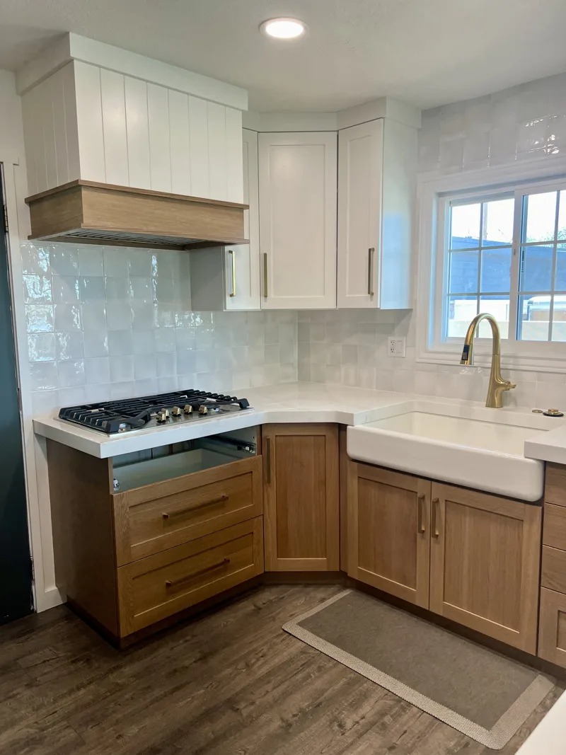 White oak farmhouse kitchen — custom cabinetry by Cozzens Cabinets, photo 12