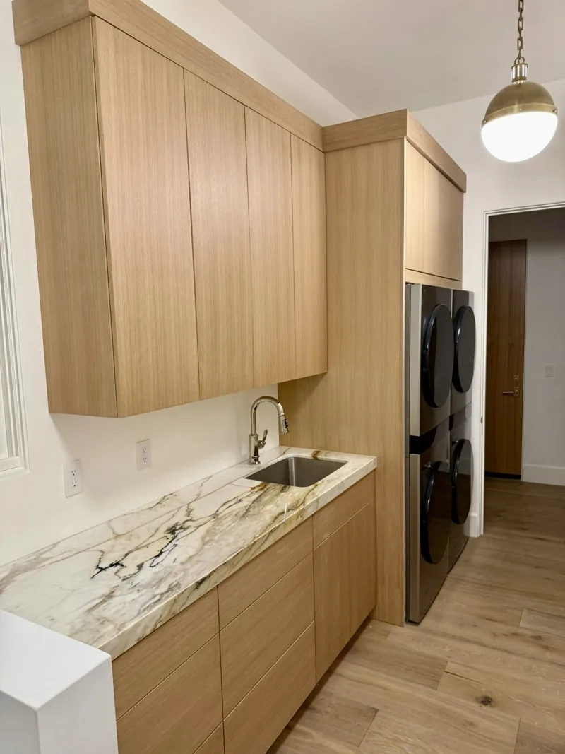 White oak residence — custom cabinetry by Cozzens Cabinets, photo 16