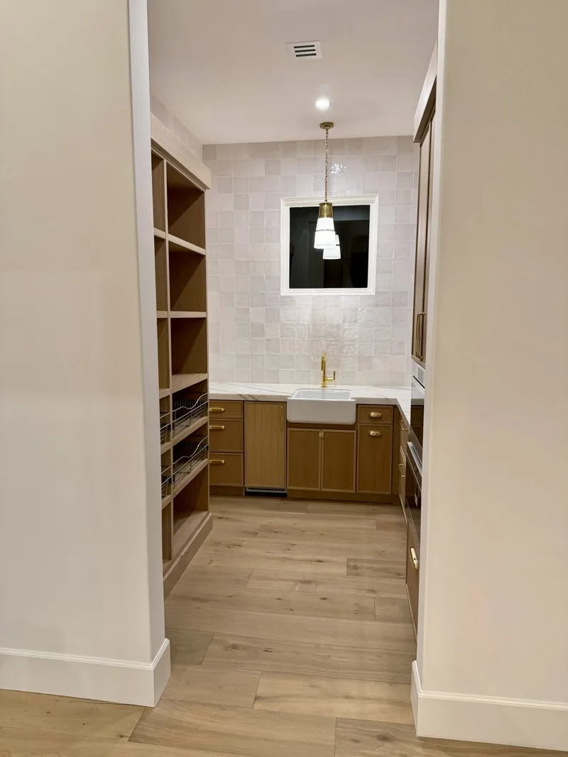 White oak residence — custom cabinetry by Cozzens Cabinets, photo 18