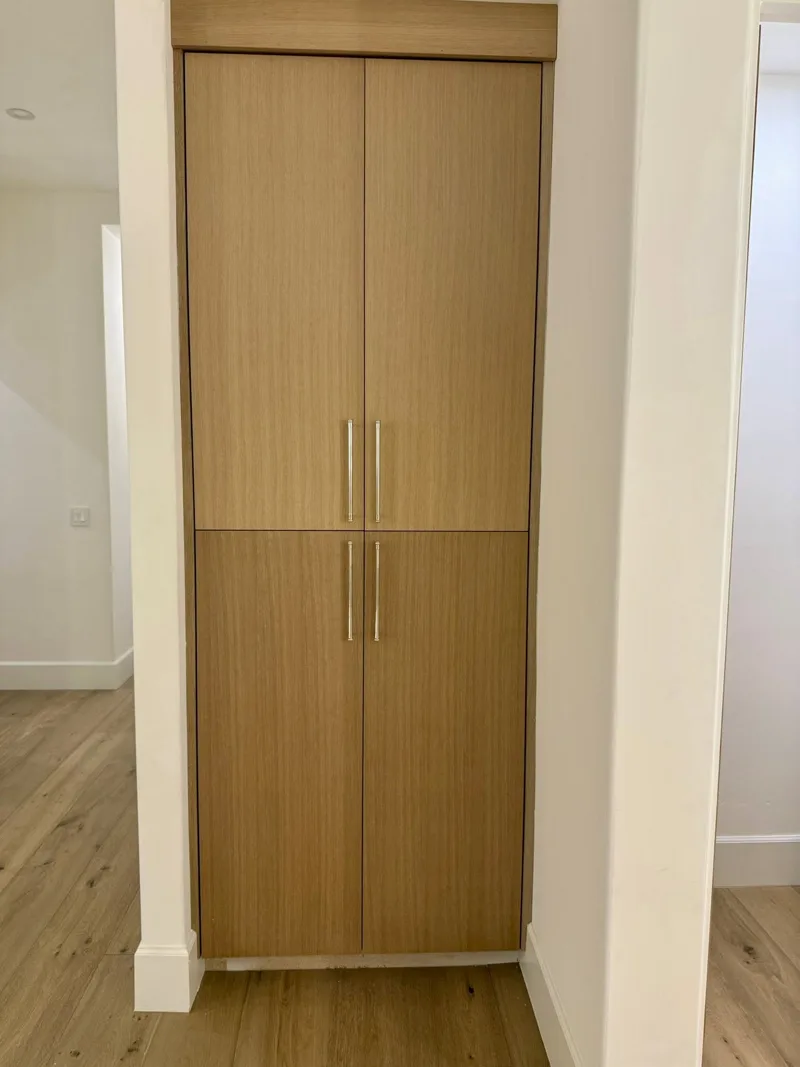 White oak residence — custom cabinetry by Cozzens Cabinets, photo 27